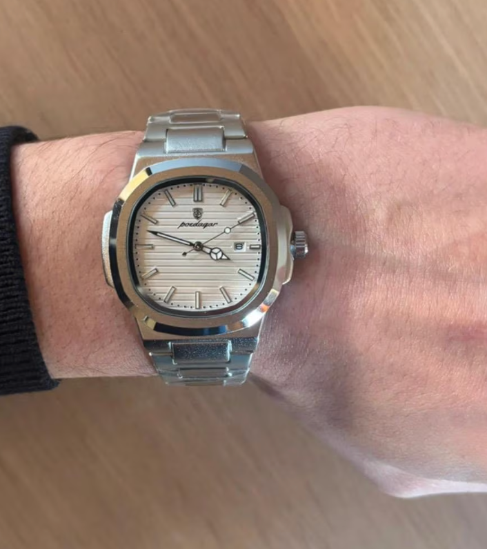 <p><strong>Worn by thousands of satisfied customers</strong></p>